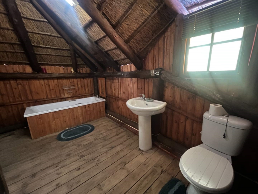 5 Bedroom Property for Sale in Die Rand Northern Cape